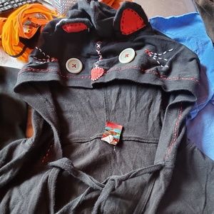 Zip up hooded kitty tee shirt